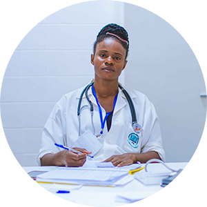 feeding-resident-in-a-chair